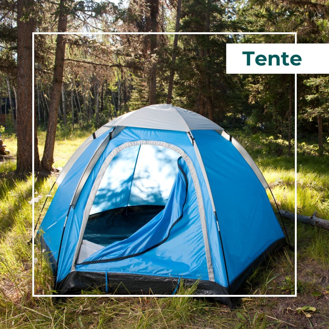 tente  bleue de camping, de bivouac à réparer, expédition en montagne