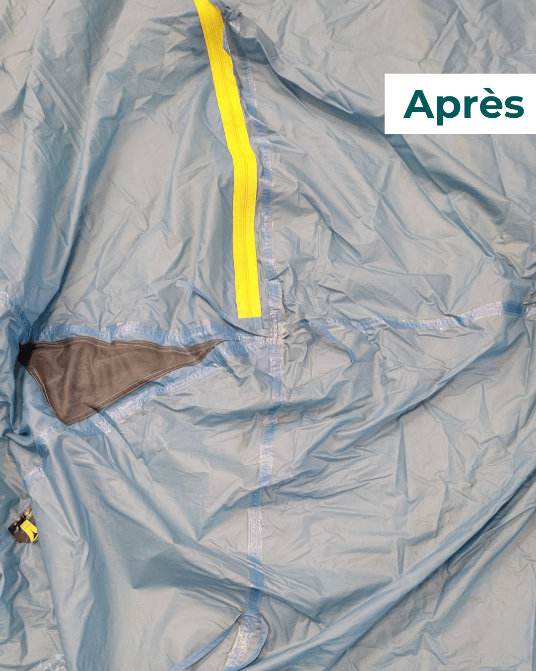 Coutures de tente étanchéifiées avec de nouvelles bandes thermocollées après réparation